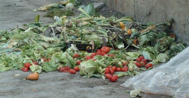 zniszczony rynek..
no, tutaj wiejski...