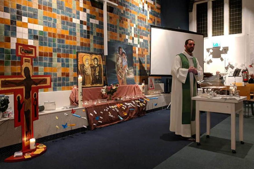 Nabożeństwo w haskim kościele trwa już od ponad miesiąca.