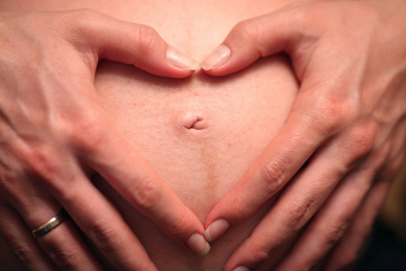 Zamrożenie komórek jakowych przed rozpoczęciem leczenia nowotworowego zwiększa szanse na zostanie mamą po wyleczeniu.