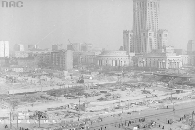 Dworzec Centralny kończy 38 lat. Zobacz, jak powstawał Mister Warszawy '75