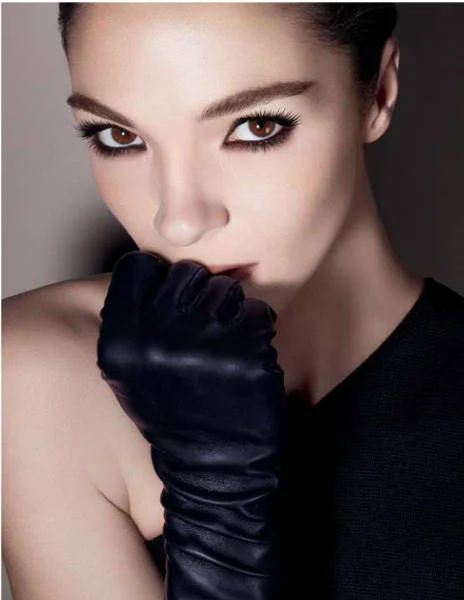 Mariacarla w reklamie makijażu Givenchy