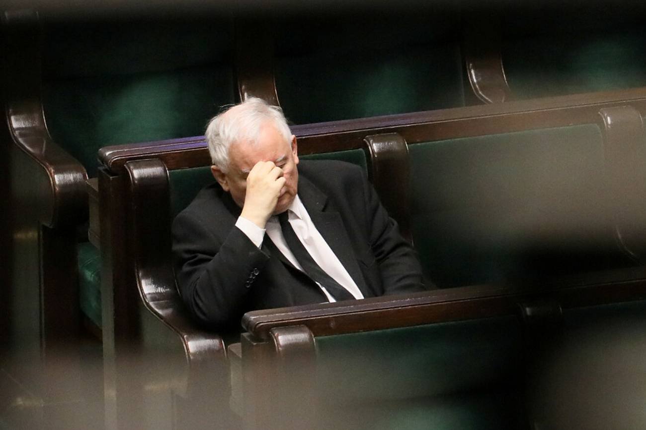 Nowy sondaż IBRiS dla "Wydarzeń" Polsatu wskazuje, że PiS nie miałoby szans z szerokim zjednoczeniem opozycji. Nowy sondaż IBRiS dla "Wydarzeń" Polsatu wskazuje, że PiS Jarosława Kaczyńskiego nie miałoby szans z szerokim zjednoczeniem opozycji.