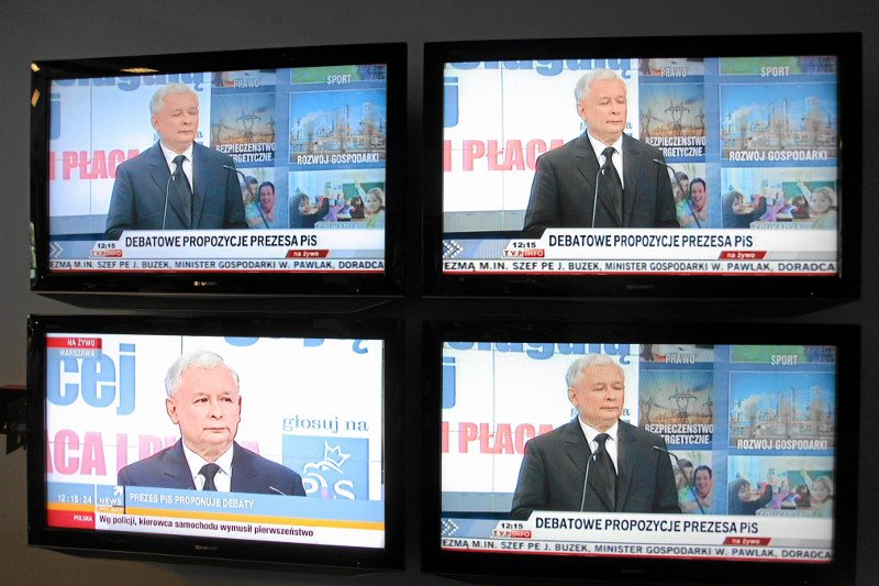 Kaczyński dał nam na razie igrzyska. Chleb będzie później?