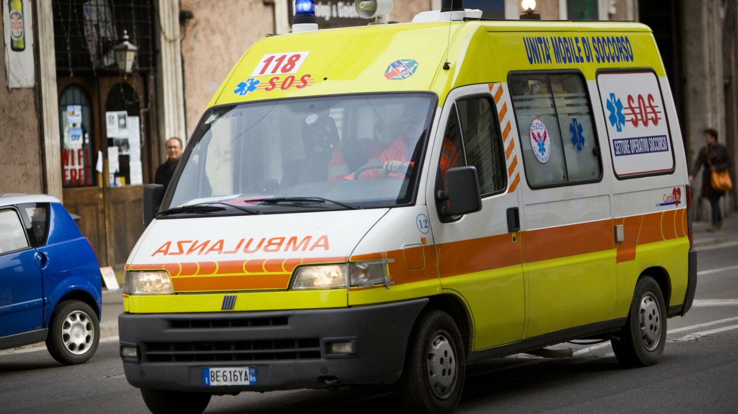 Neapol. Nie żyje 8-latek, który nagle zasłabł w szkole.