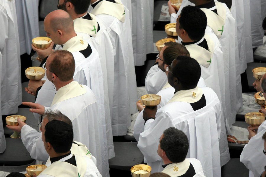 Watykański dziennik biję w PiS-owską reformę sądownictwa.
