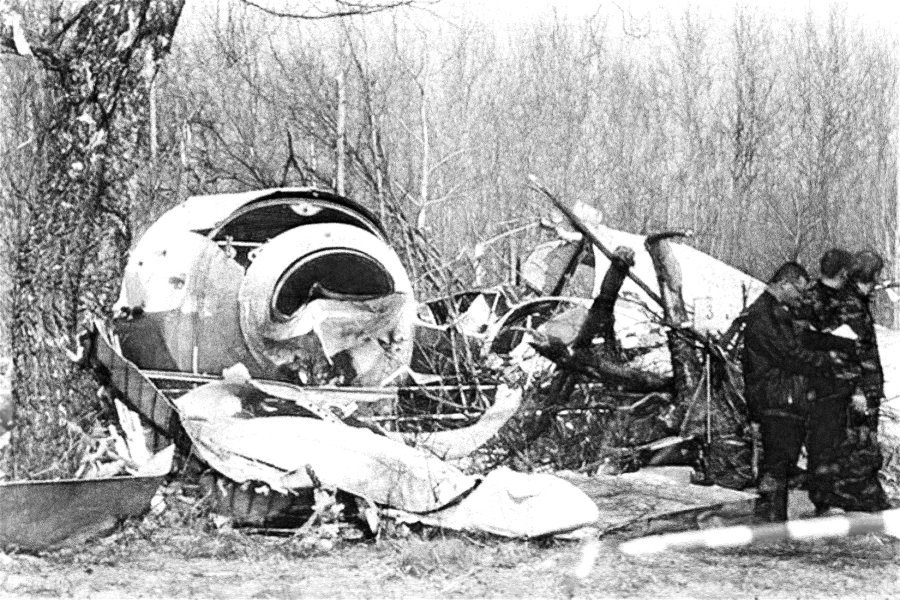 Groźne osłabianie procedur bezpieczeństwa w lotnictwie i upartyjnienie PKBWL – to tematy, które zostały przedstawione w materiale "Czarno na Białym" (TVN24). Groźne osłabianie procedur bezpieczeństwa w lotnictwie i upartyjnienie PKBWL – to tematy, które zostały przedstawione w materiale "Czarno na Białym" (TVN24).