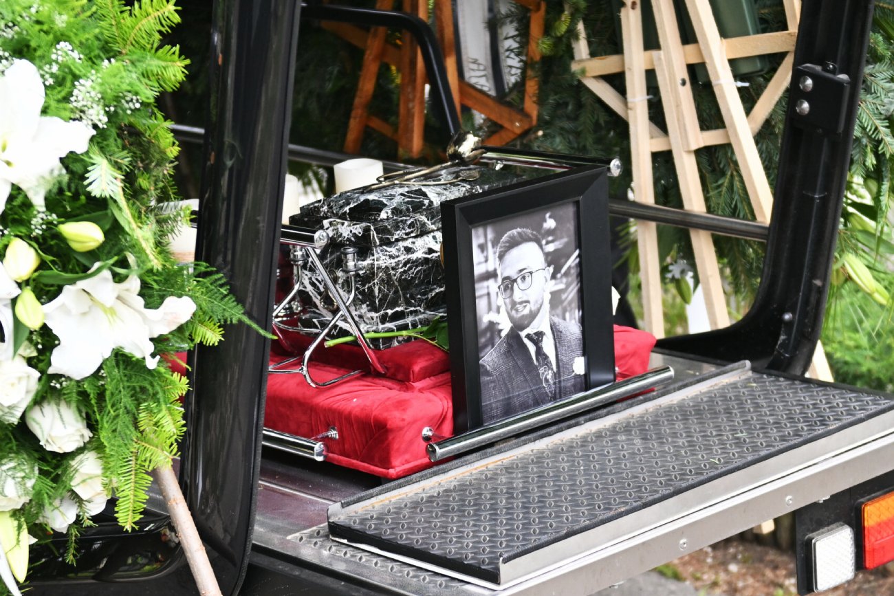 Już po pogrzebie syna Sylwii Peretti. "Kochał życie, jego największą pasją była motoryzacja"