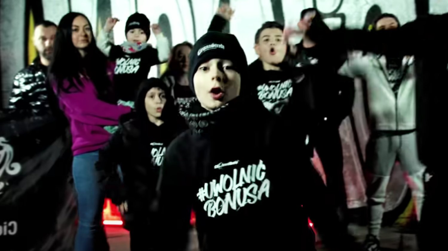 Bonus RPK w więzieniu. Ciemna Strefa wypuściła klip z synem rapera