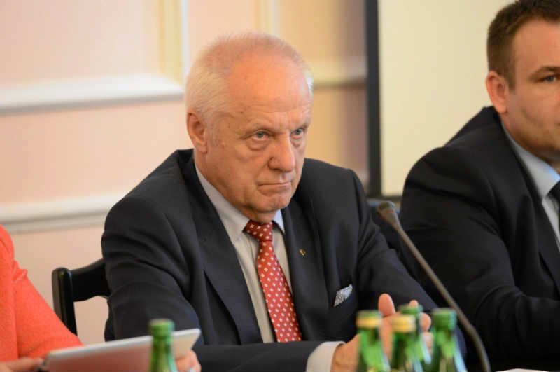 Stefan Niesiołowski przekonuje, że gdyby wybrano śmigłowce produkowane w Polsce PiS też by krytykował decyzję rządu.