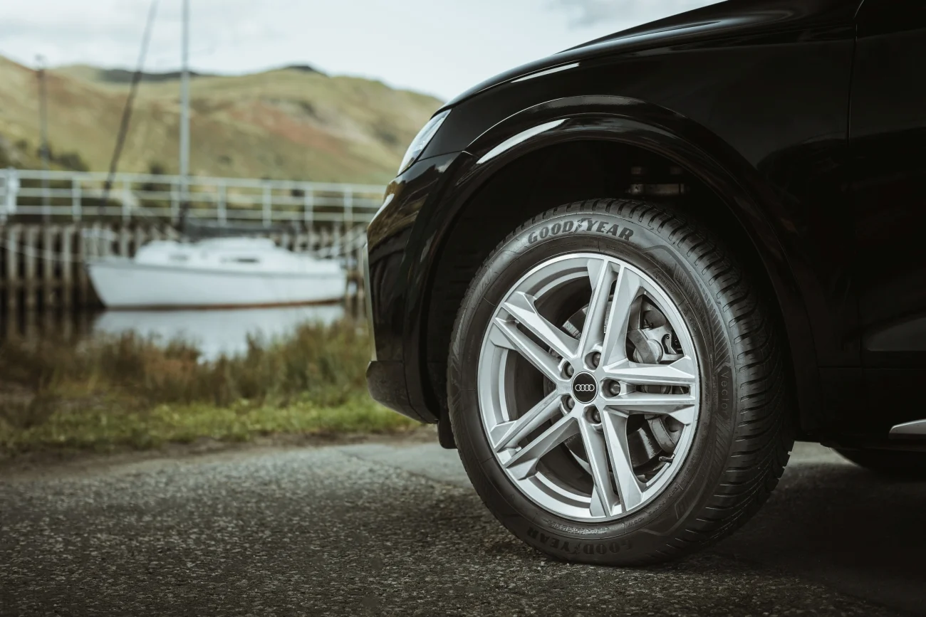 Opona Goodyear Vector 4Seasons Gen-3 zajęła pierwsze miejsce w teście opon całorocznych w rozmiarze 205/55R16 przeprowadzonym przez organizację ADAC. Jest to pierwsza opona całoroczna, która kiedykolwiek zdobyła ocenę "dobrą" w tym rankingu.