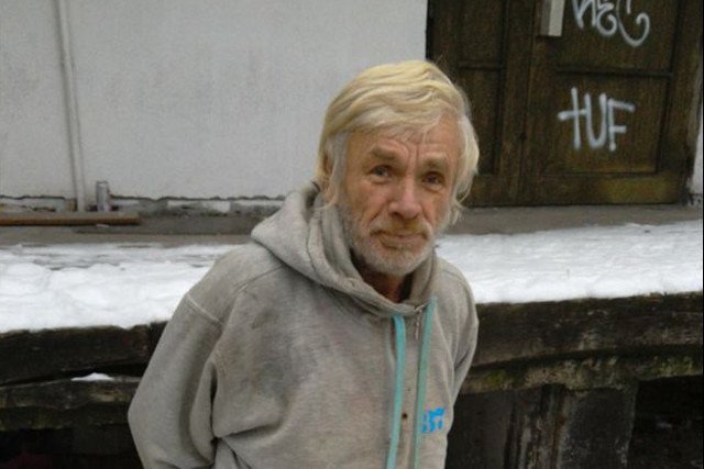 Bezdomny pan Janek. To w jego sprawie Tomasz Kaczyński wystosował apel.