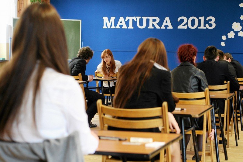 "Zadania z tegorocznej matury bardziej dla starych dewotek niż dla młodzieży" – twierdzi znany polonista