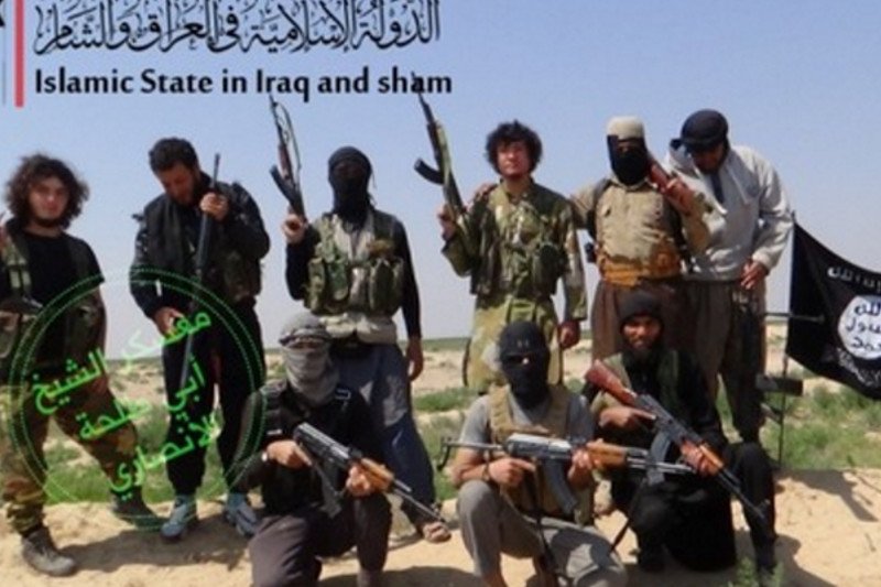 Bojownicy z Islamskiego Państwa w Iraku.