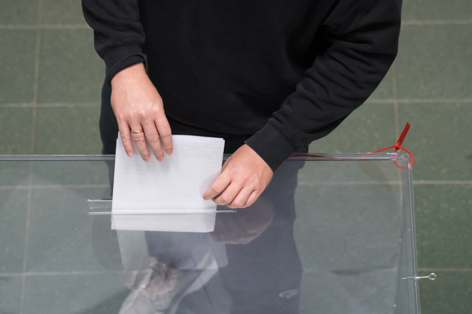 Incydent w Warszawie podczas wyborów do Parlamentu Europejskiego.