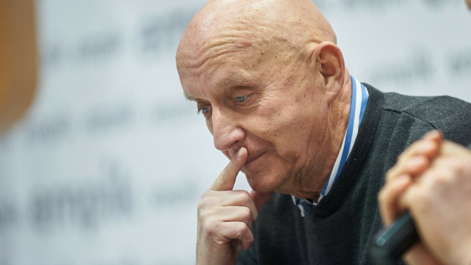 Jerzy Dziewulski mówi o konieczności dymisji komendanta głównego policji.