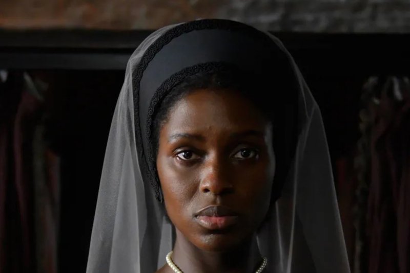 Zdjęcia Jodie Turner-Smith jako Ann Boleyn, żony Henryka VIII.