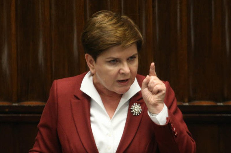 Beata Szydło sugeruje, że Timmermans może w ocenach kierować się pewnymi sympatiami.