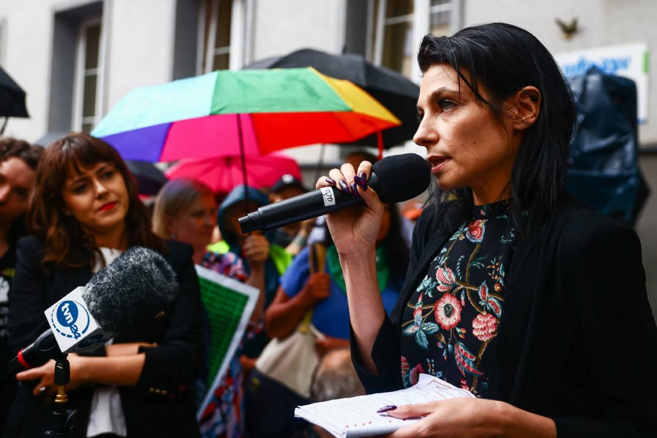 Wyciekła niejawna informacja z PiS. Chodzi o narrację ws. Joanny z Krakowa.