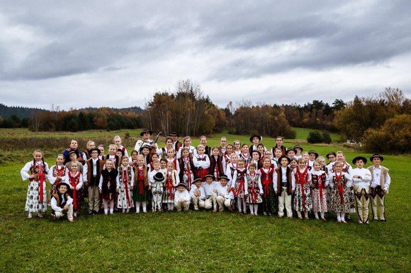 Prezydent Duda odpowiedział na tweeta: "Przyjąć w Pałacu Zespół z Maniowów, zaprzyjaźnionych przez tyle lat treningów narciarskich w Kluszkowcach, to zaszczyt i przyjemność".
