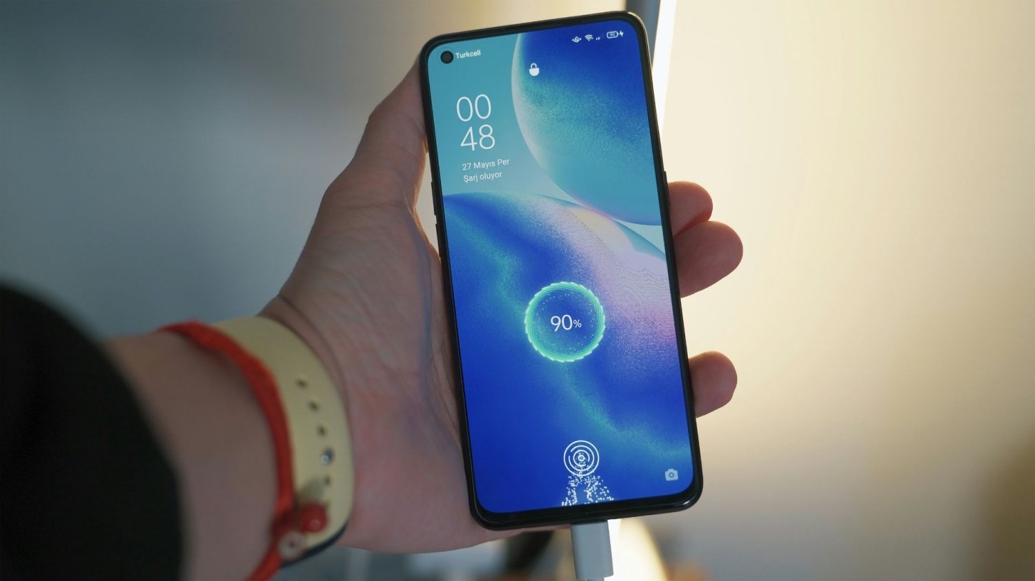 Ładowanie telefonu w publicznych gniazdach USB jest ryzykowne Nie ładuj telefonu w publicznych gniazdach USB