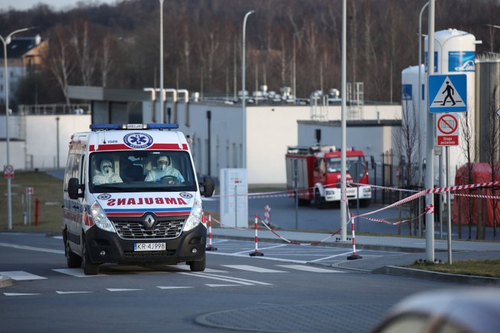 Fala hejtu wylała się na lekarkę, u której błędnie wykryto koronawirusa, a wcześniej przyjmowała pacjentów.