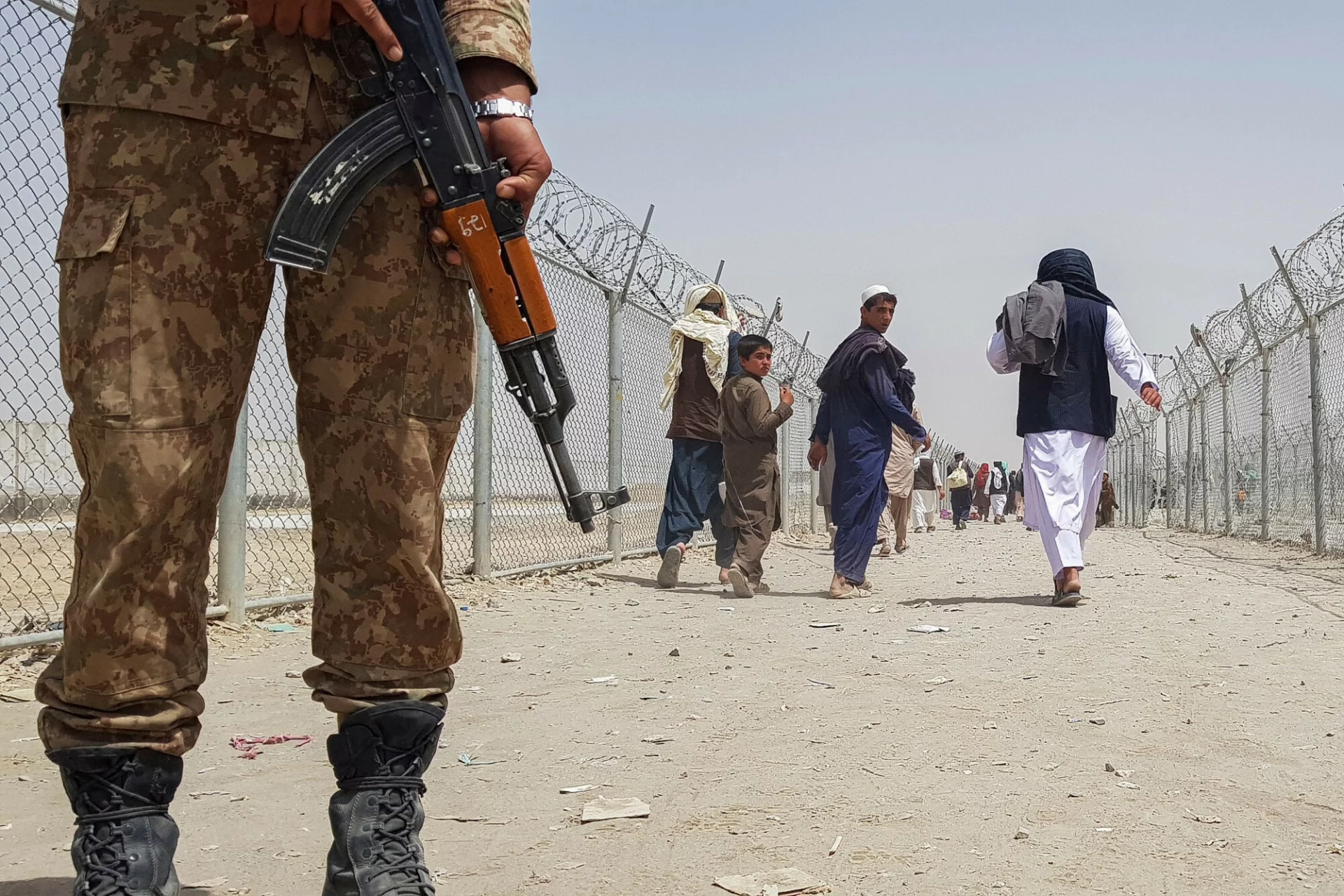 Talibowie przejęli Afganistan. Co dalej z cywilami?