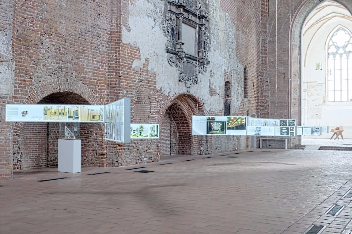 Wystawa projektów Jakuba Szczęsnego w Galerii EL