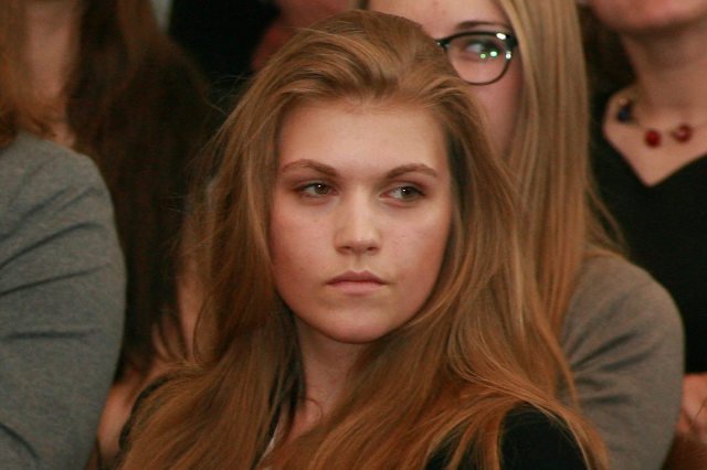 Maria Sokołowska w czasie spotkania premiera Donalda Tuska z uczniami II LO w Gorzowie Wielkopolskim