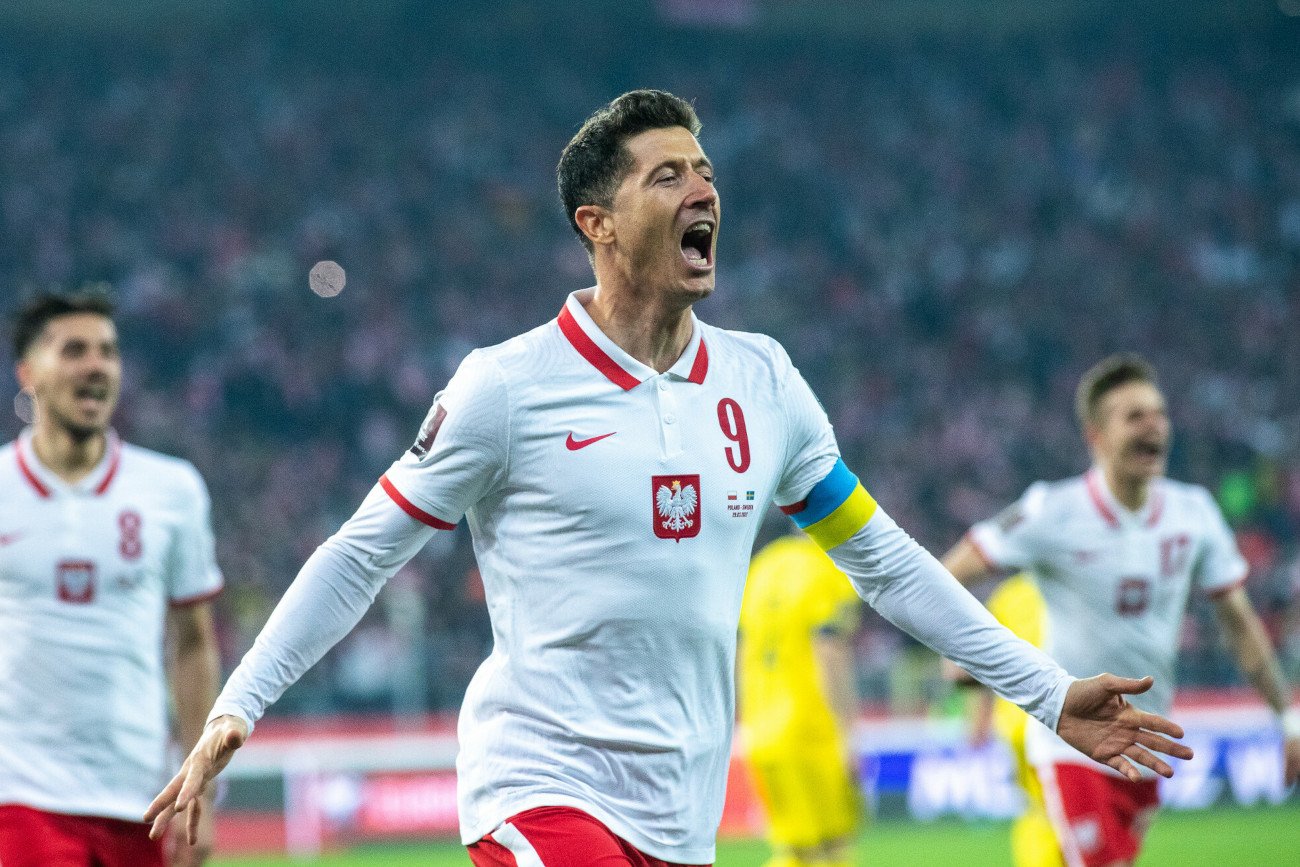 Robert Lewandowski i jego koledzy z kadry swój pierwszy mecz po obecnej przerwie zagrają 1 czerwca we Wrocławiu.