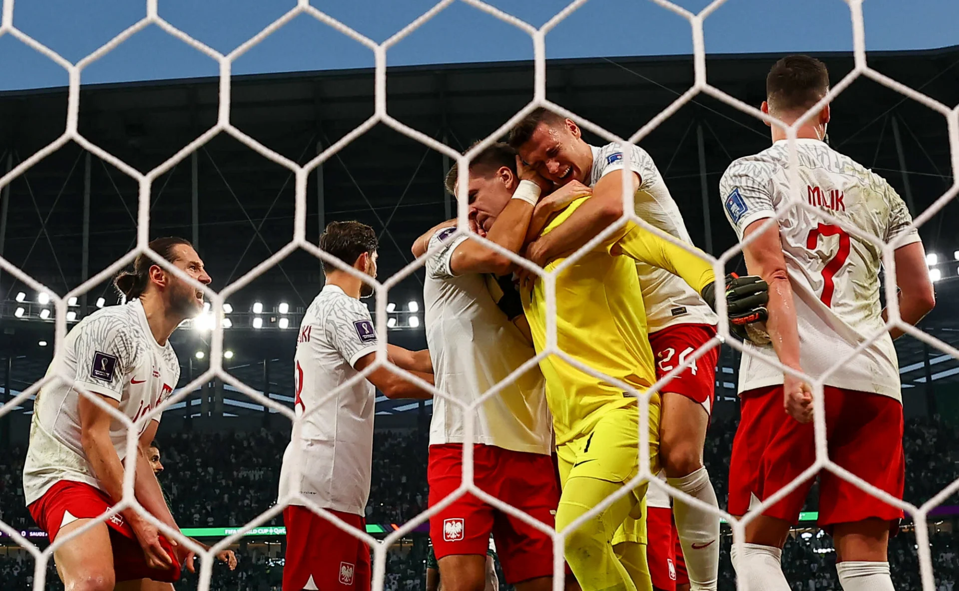 "Gdyby nie słupek, gdyby nie poprzeczka", czyli musimy się nauczyć cieszyć z sukcesów piłkarzy