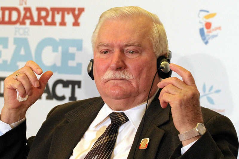 Lecha Wałęsa jest przekonany, że to Jarosław Kaczyński kazał lądować tupolewowi.