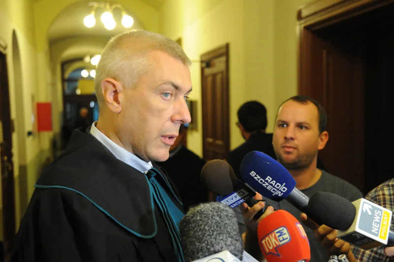 Po liście do Jarosława Kaczyńskiego, Roman Giertych pisze list do CBA. Oba pisma mają związek ze sprawą posła Stanisława Gawłowskiego.