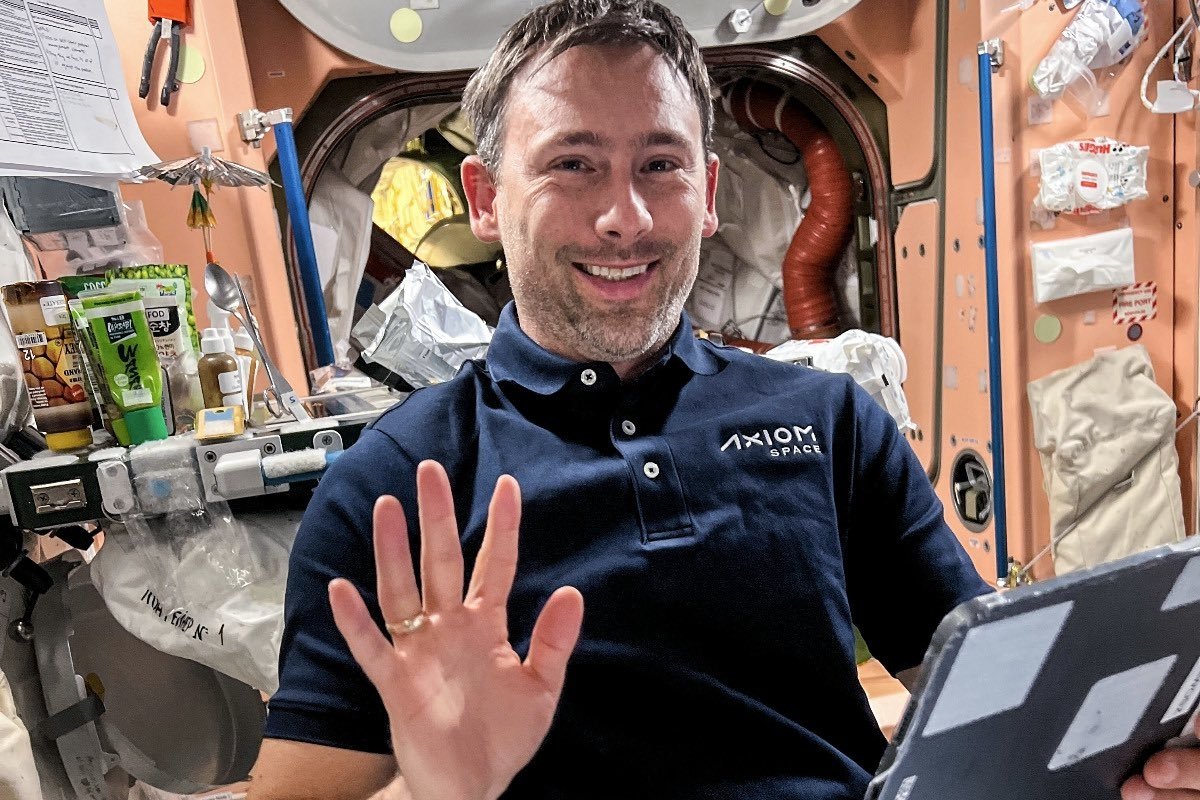 Sławosz Uznański-Wiśniewski kończy misję w kosmosie. Zwrócił się do Polaków