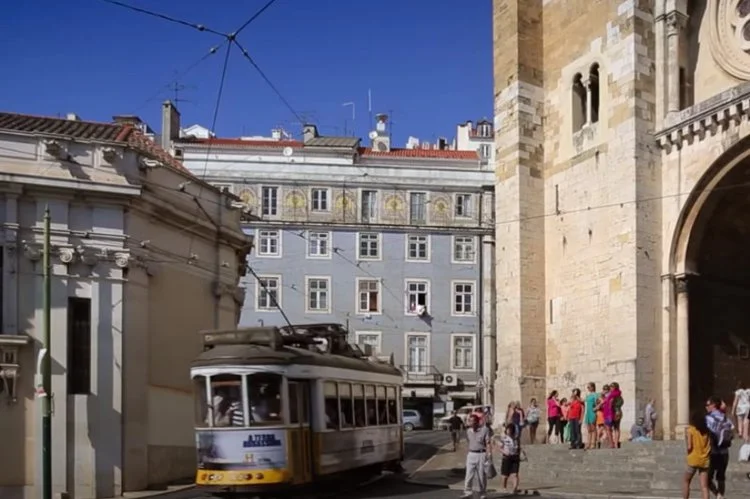 Wracają restrykcje przed początkiem roku szkolnego w Portugalii.