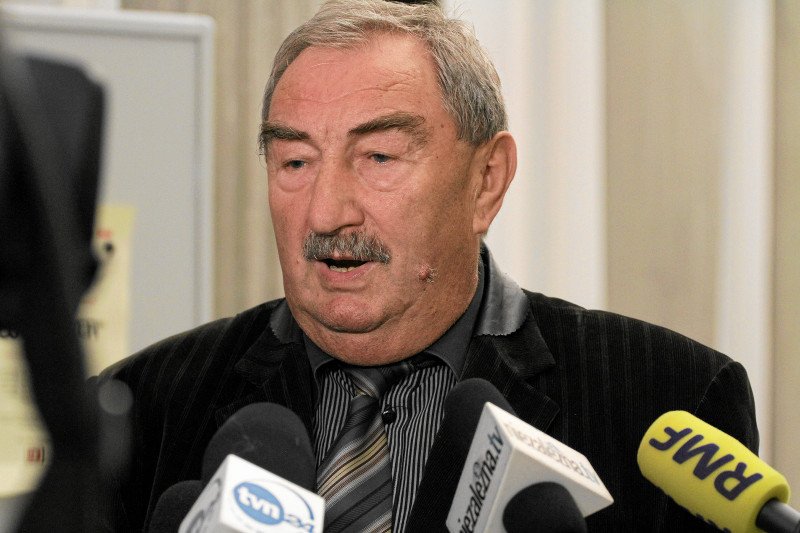 Poseł PiS staje w obronie Zofii Klepackiej.