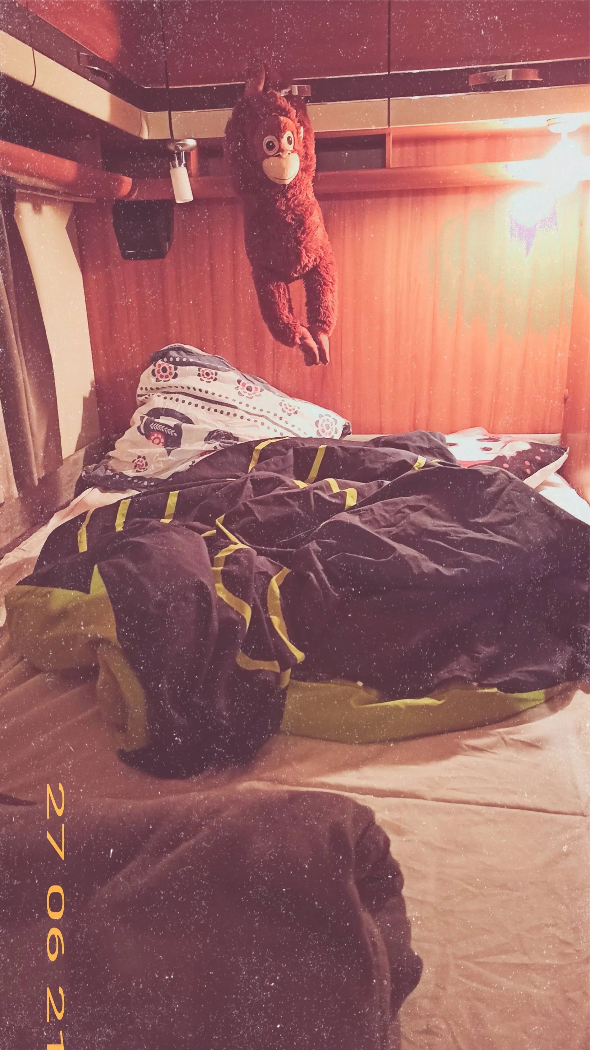 Zabierz ulubioną małpkę, a poczujesz się, jak w swoim własnym łóżku