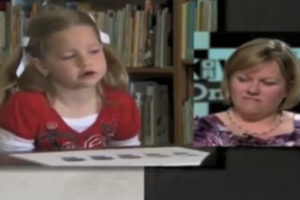 Kilkuminutowy filmik pokazuje mechanizmy rasizmu.