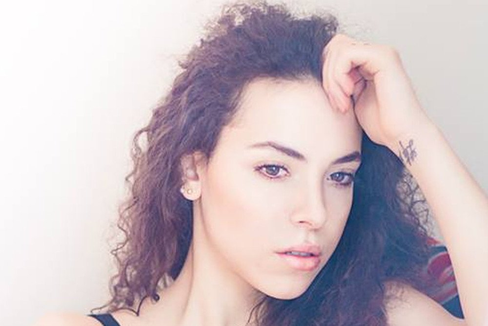 Greta Burzyńska to aktorka znana z kilku serialu i filmów fabularnych. W czwartek miała wypadek na rowerze Veturilo. Będzie domagać się odszkodowania.