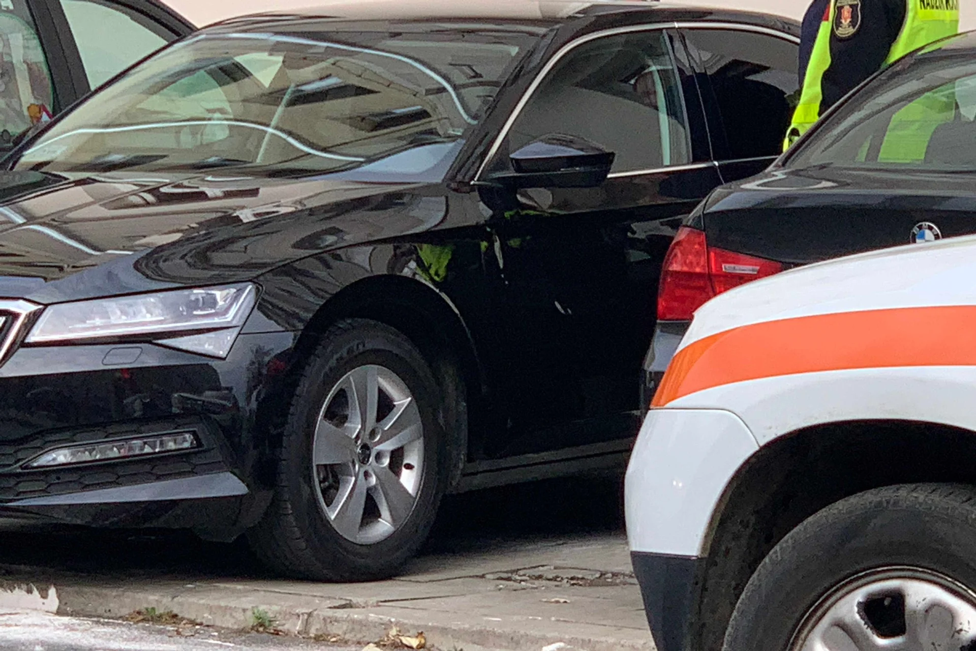 Na skrzyżowaniu Wołoskiej z Madalińskiego doszło do wypadku z udziałem auta SOP (zdjęcie poglądowe)