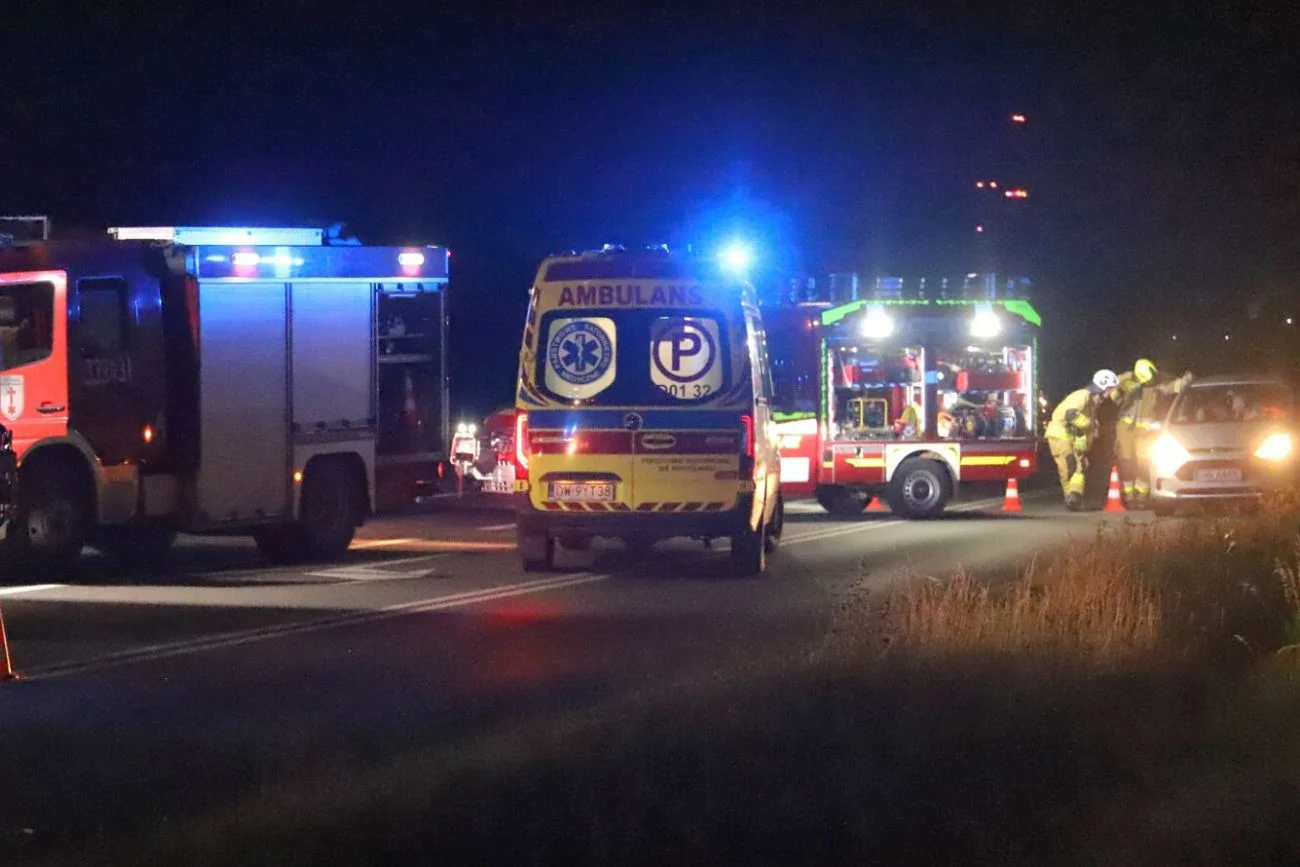 Wypadek w Bzówkach. Nie żyje policjant