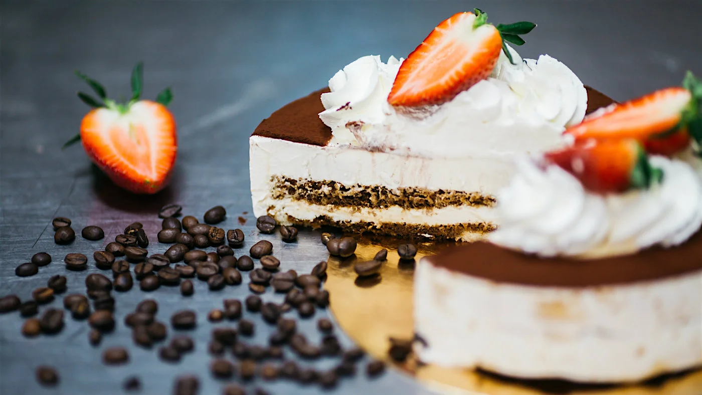 Tradycyjnie tiramisu robi się w okrągłej formie.