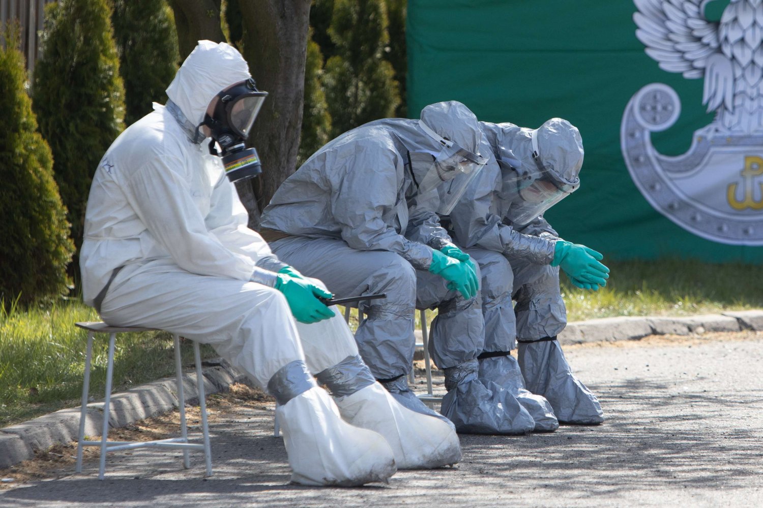 O 615 nowych zakażeniach poinformowało w czwartek Ministerstwo Zdrowia. To absolutny rekord od początku epidemii.