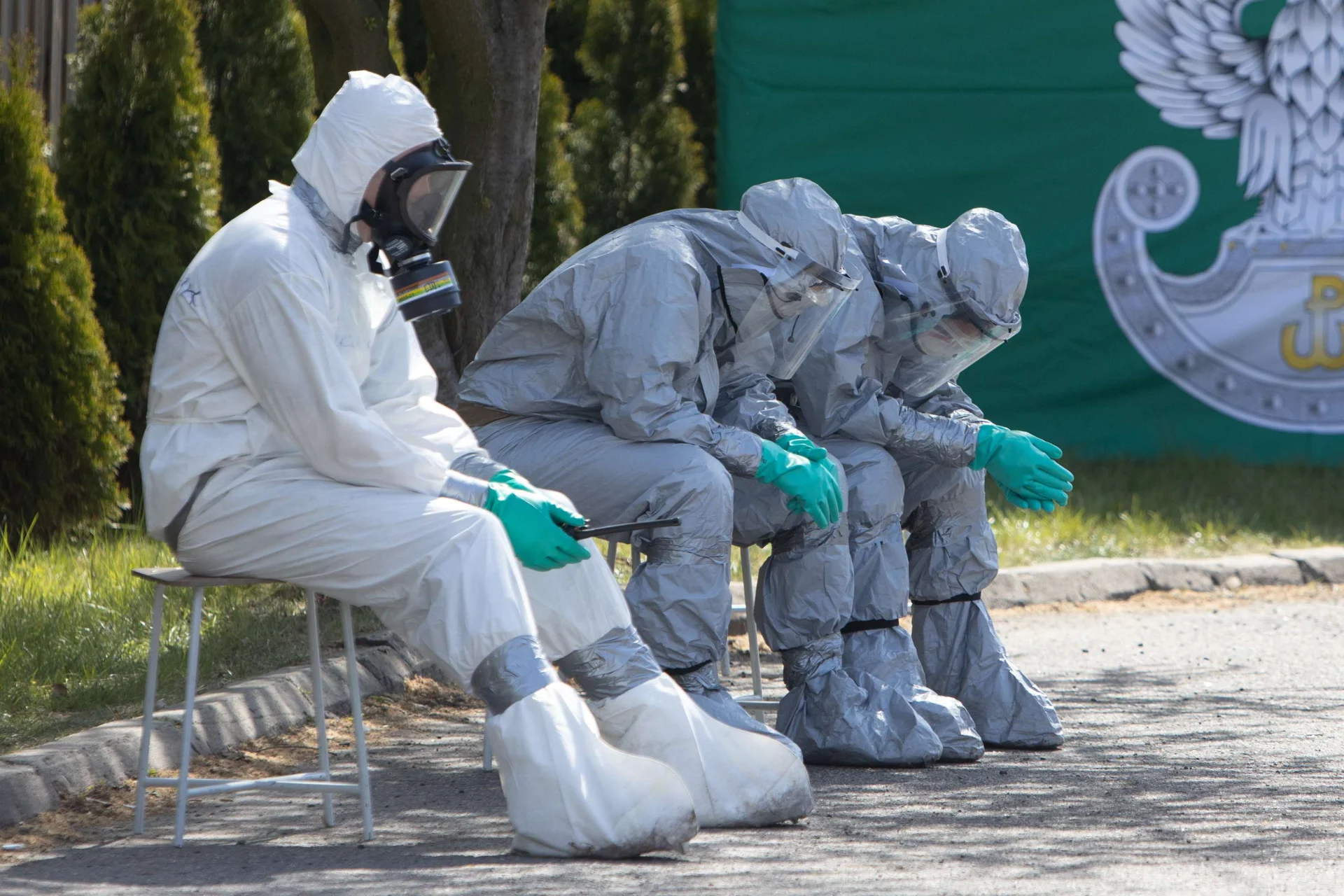 O 615 nowych zakażeniach poinformowało w czwartek Ministerstwo Zdrowia. To absolutny rekord od początku epidemii.