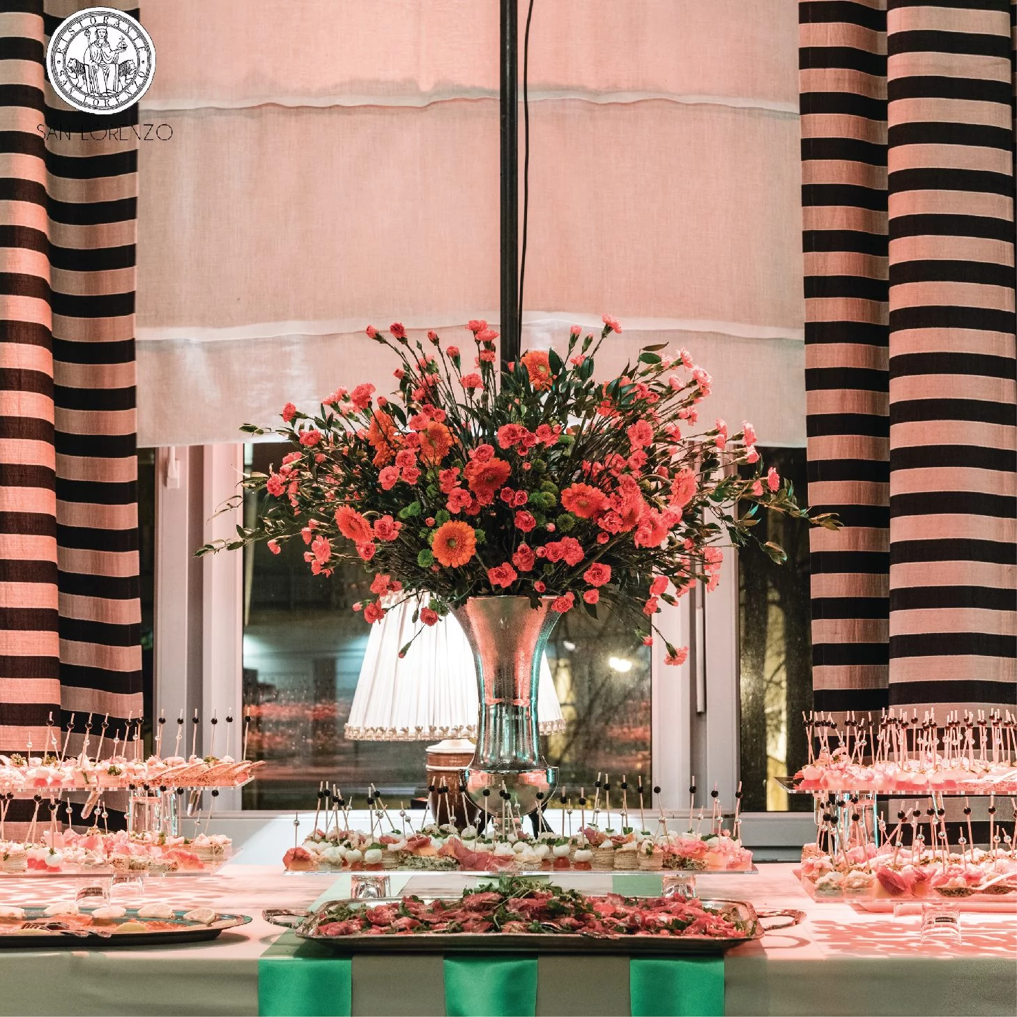 Elegancki wystrój i przestronna sala sprawia, że w San Lorenzo często organizowane są wesela i zamknięte przyjęcia.