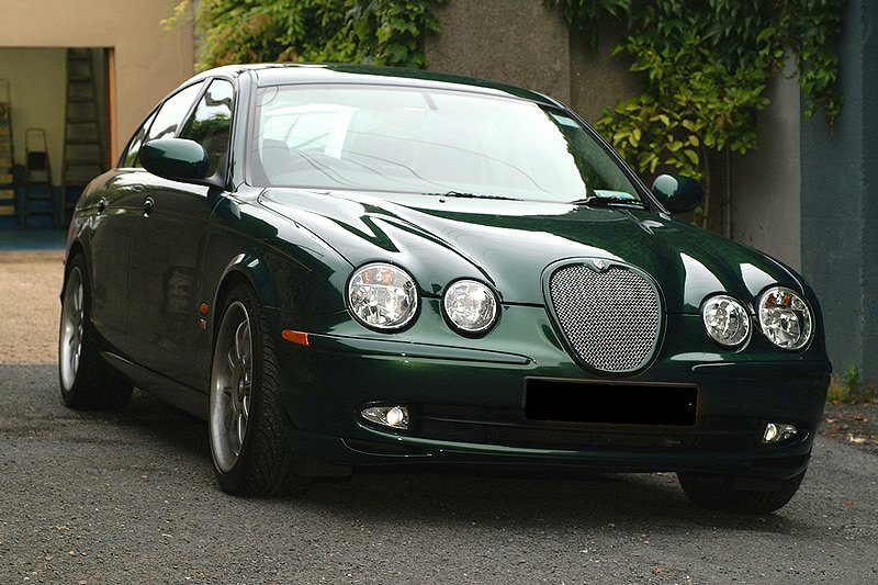 Jaguar od teraz będzie miał oznaczenie "made in China"? Gigant motoryzacyjny będzie produkował w Chinach silniki i auta na tamtejszy rynek