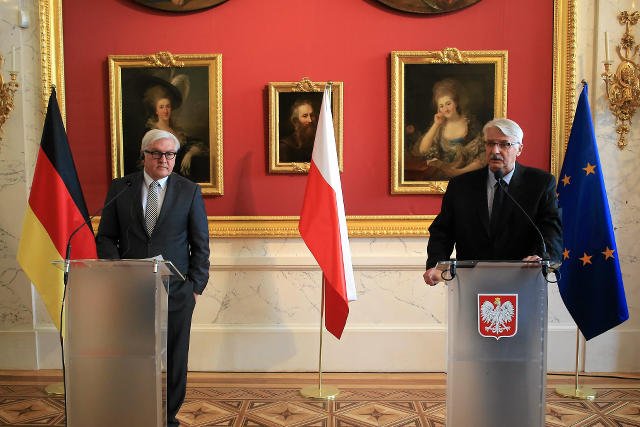 Ministrowie spraw zagranicznych : Polski – Witold Waszczykowski i Niemiec - Frank Walter Steinmeier podczas oficjalnego spotkania w Warszawie.