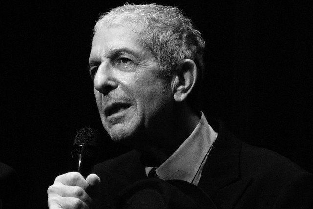 Leonard Cohen nie żyje.