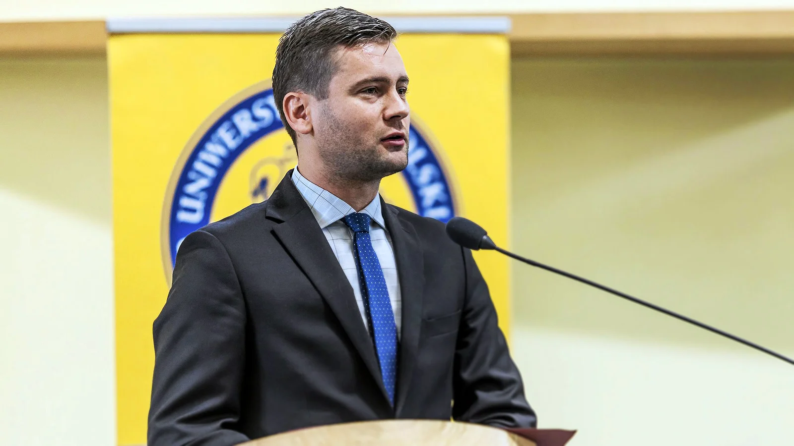 Rzecznik Porozumienia Jarosława Gowina poseł Kamil Bortniczuk w rozmowie z naTemat.pl przyznaje, że obóz rządzący przygotowuje się także na scenariusz przegrania wyborów.