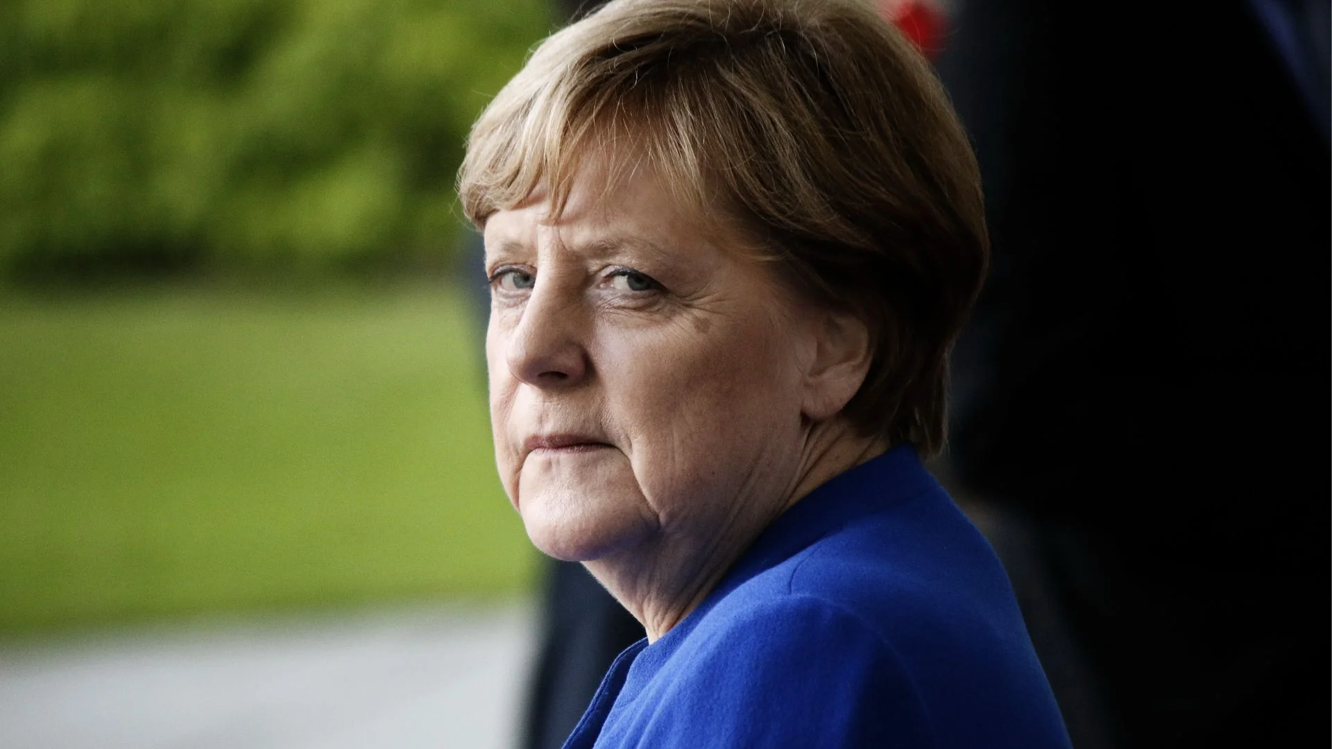 Merkel aż przerwała milczenie po tym, co wyprawia się w Niemczech. Wystarczyło 1 słowo
