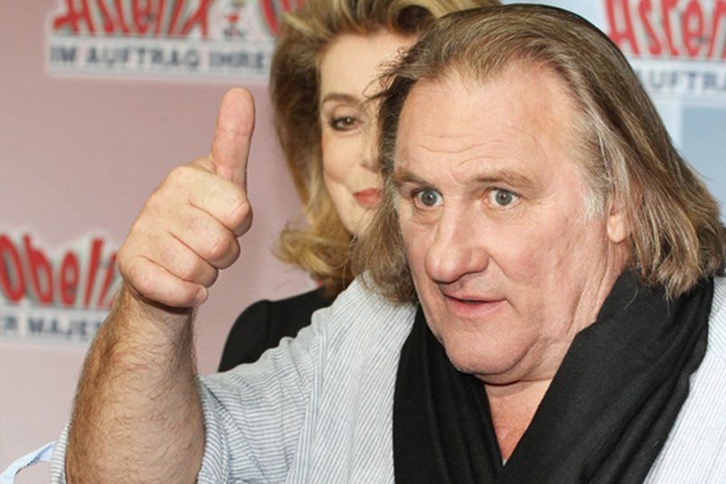 Władimir Putin chętnie udzieli podatkowego schronienia Gerardowi Depardieu.